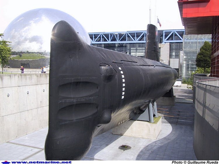 Le sous-marin Argonaute à la Cité des Sciences (Paris - 13 juillet 2000)